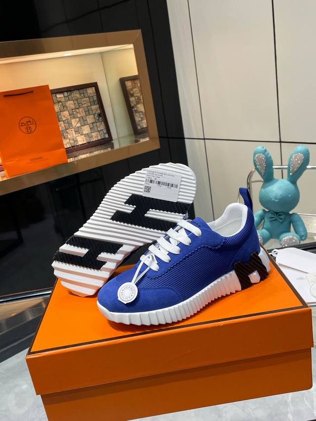 Hermes Couple Style. Women's sizes 35-39, 40, 41, 42. Custom-made men's sizes 39