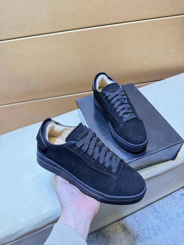 Santoni Top-Tier Men's Shoes 2025 HK Release, Simultaneous with Boutique Sales.