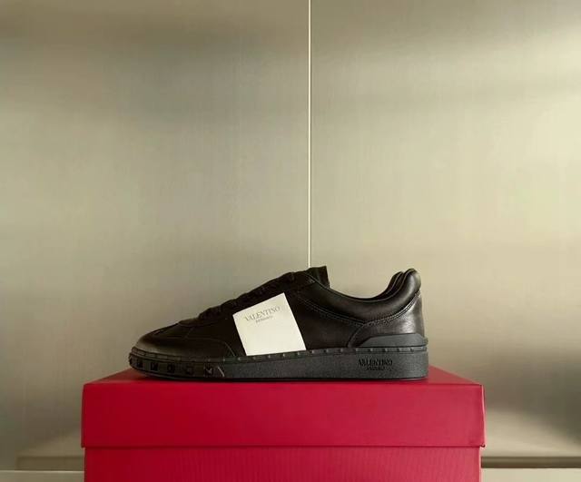 Valentino Latest Fashion Week Runway Couple Style, Unique Design, a Fashionable