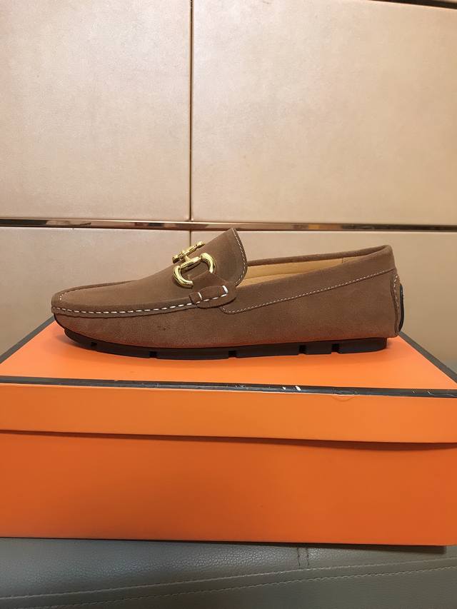 Factory Price p Gucci Men's Loafers, a top-selling men's shoe from a high-end b