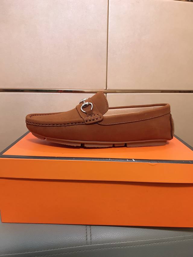 Factory Price p Gucci Men's Loafers, a top-selling men's shoe from a high-end b