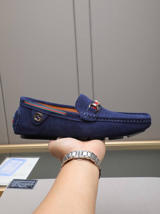 Dg's latest style of loafers, made with top-grain imported cowhide leather, exud