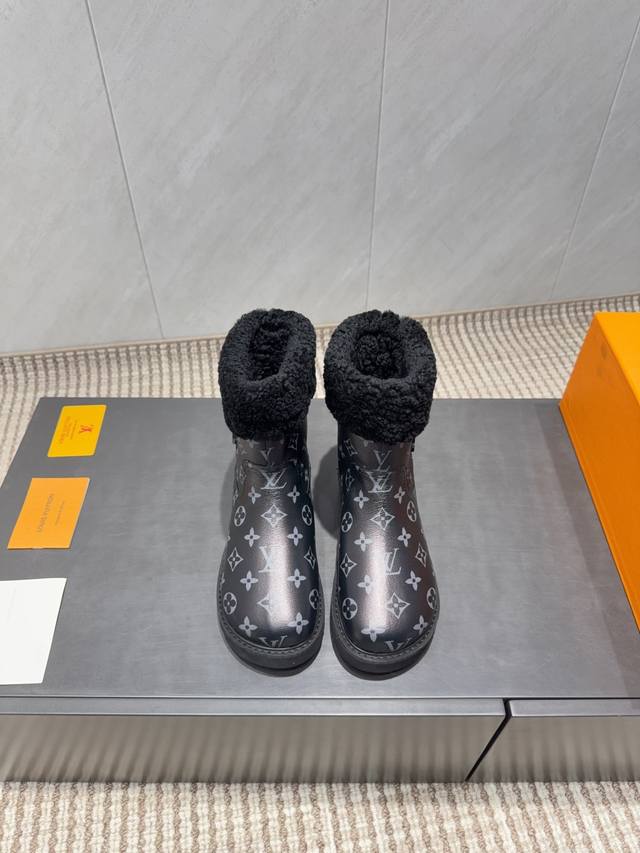 Factory direct price women's clothing, shoes, sportswear, original, top-quality