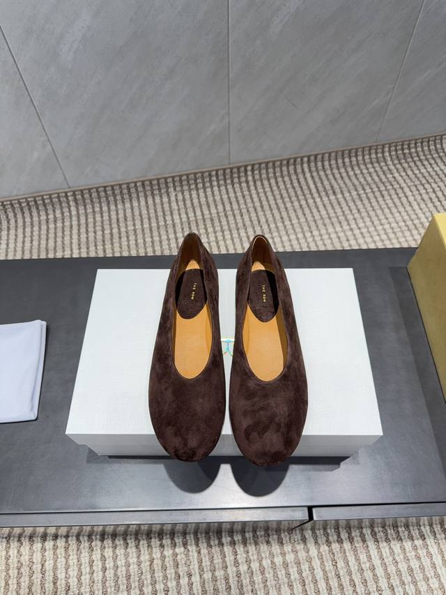 Factory direct price women's clothing, shoes, sportswear, original, top-quality