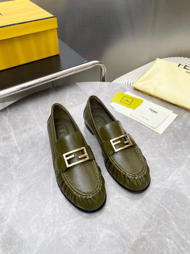 Factory direct women's shoes, sportswear, original Fendl spring/summer round to