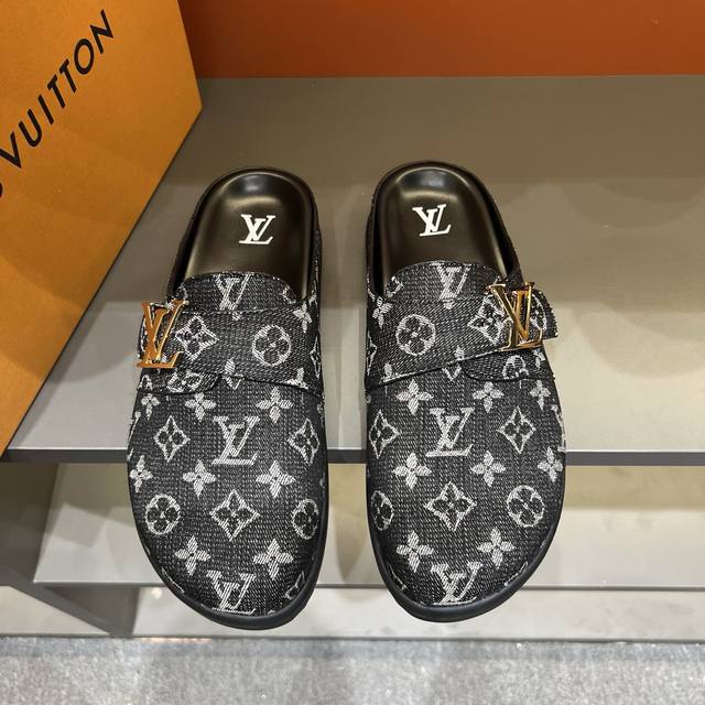 Factory direct price for men's shoes and athletic wear, original quality, sizes