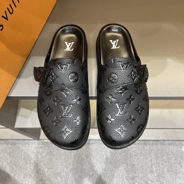 Factory direct price for men's shoes and athletic wear, original quality, sizes