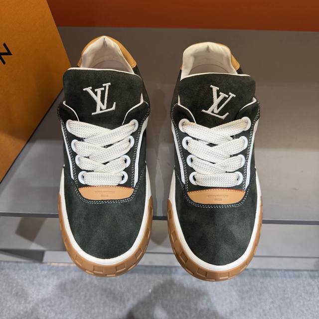 Factory direct price men's sports shoes, original quality, sizes 38-45, top-tie