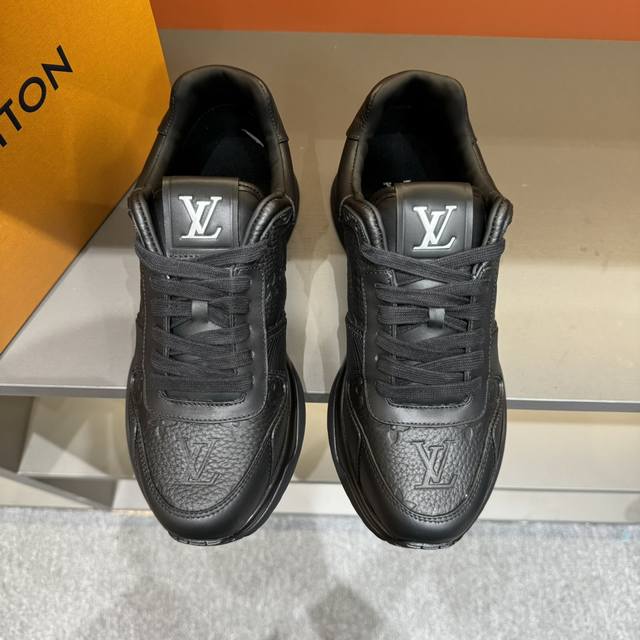 Factory direct price men's shoes, sportswear, original quality, sizes 38-45, ne