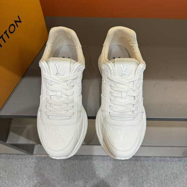 Factory direct price men's shoes, athletic shoes, original design, sizes 38-45,