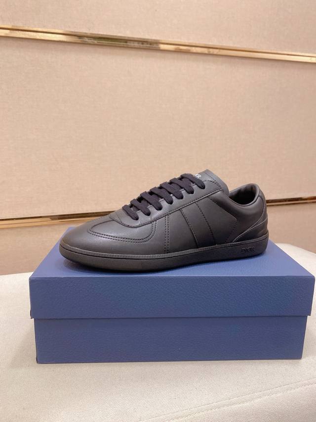 Factory direct price men's sports shoes, original new style 2025 flat German mi