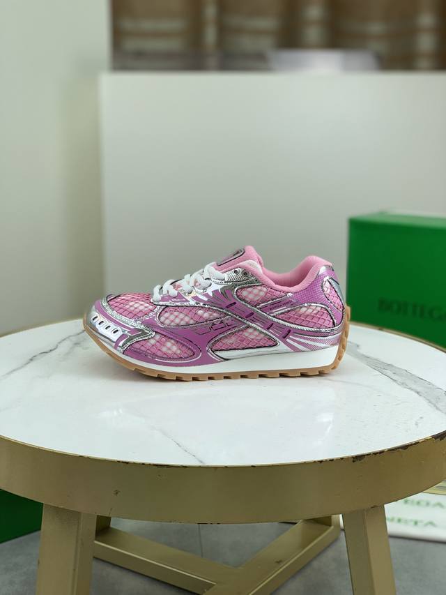 Factory direct price for men's sports shoes, original Bottega Veneta Orbit snea