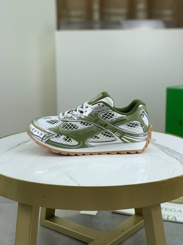 Factory direct price for men's sports shoes, original Bottega Veneta Orbit snea