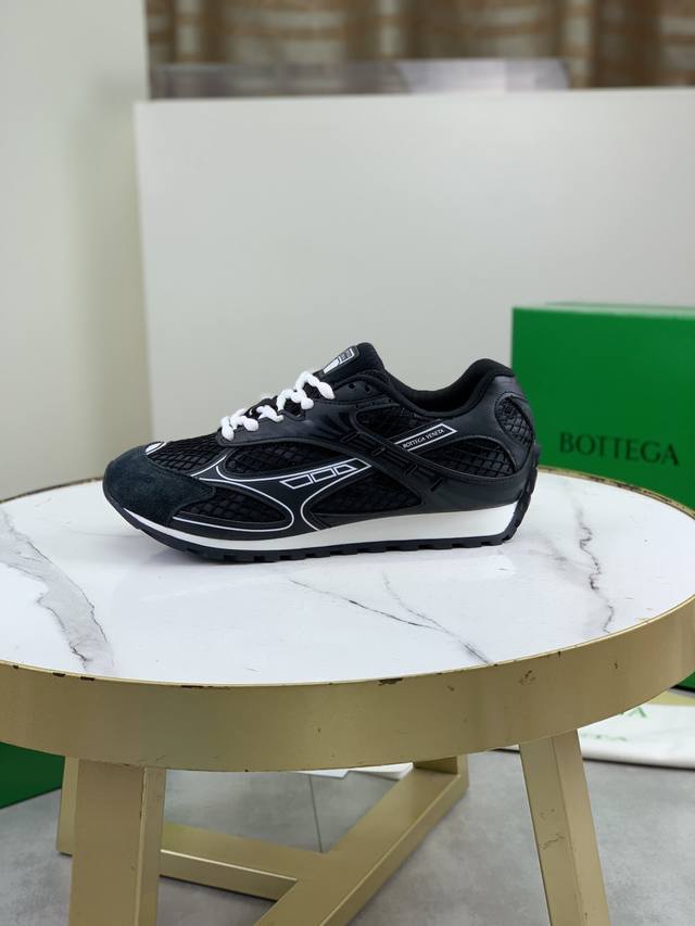 Factory direct price Men's shoes and athletic shoes, original Bottega Veneta Or