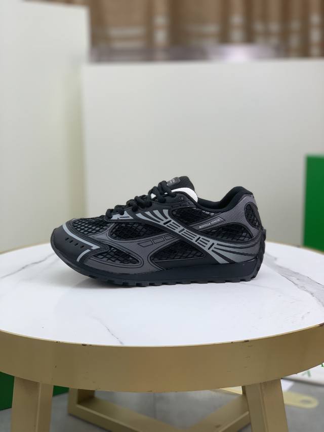 Factory direct price for men's sports shoes, original price. Bottega Veneta's n