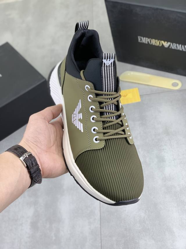 Factory direct price for men's sports shoes, original Giorgio Armani new casual