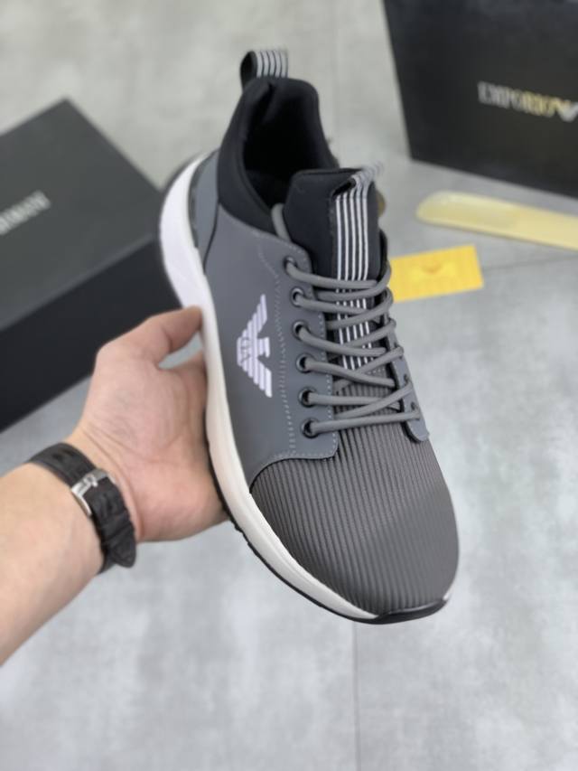 Factory direct price for men's sports shoes, original Giorgio Armani new casual