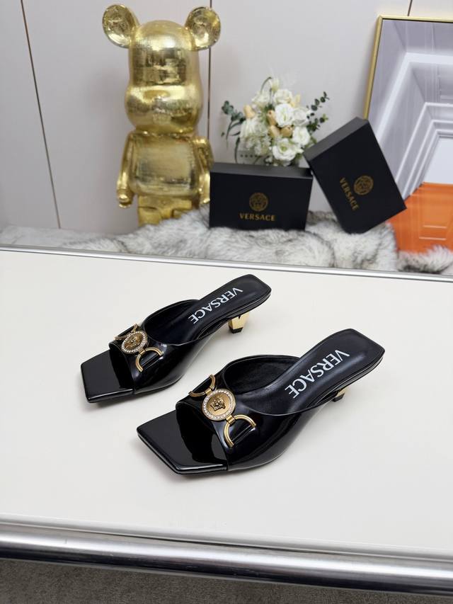Versace New Arrival: V-Heel Series Upper: Patent Leather Insole: Sheepskin Heel