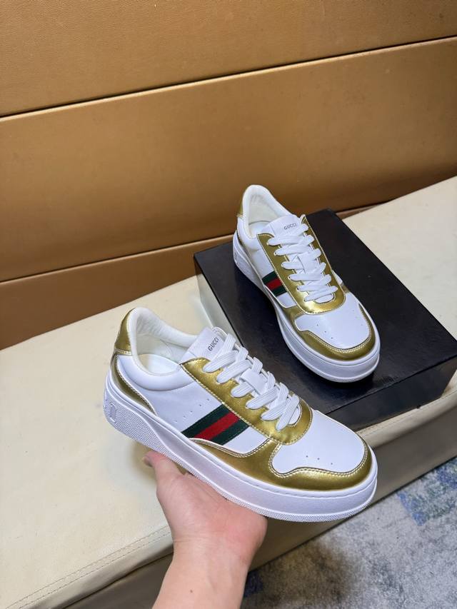 Gucci original quality. Unique modern style sneakers. A must-have casual shoe f