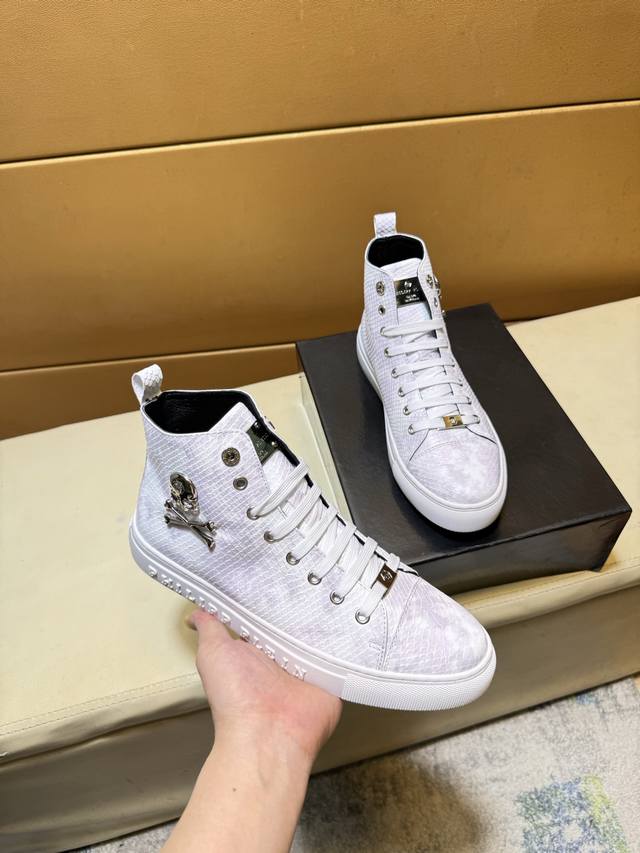 pp Philips original quality. ~ Unique modern style sneakers. Casual shoes, a mus