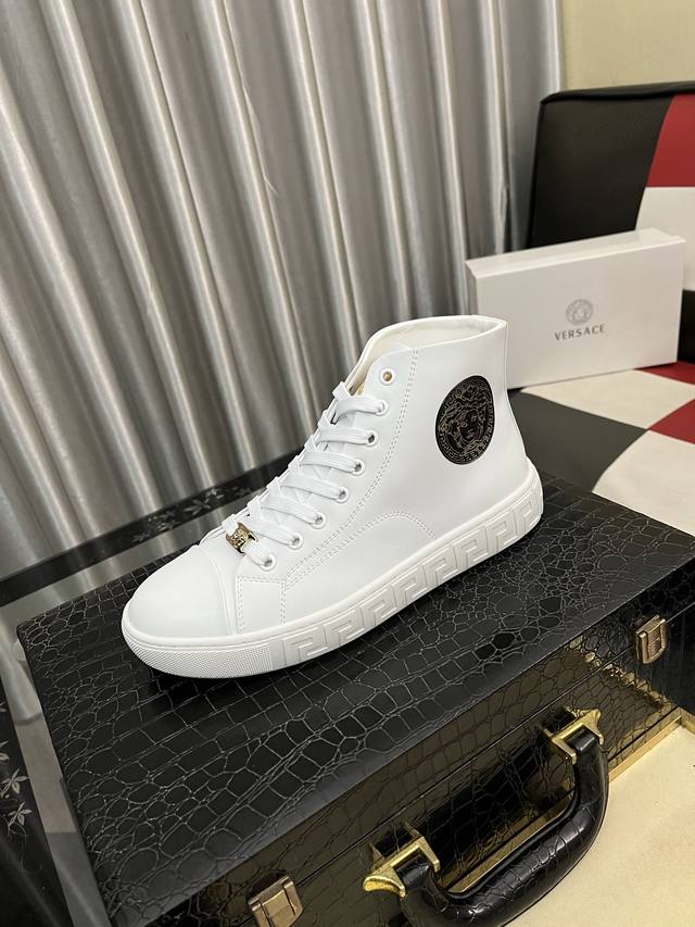 Factory Price (pp): Versace men's high-top newest and hottest casual shoes. Top