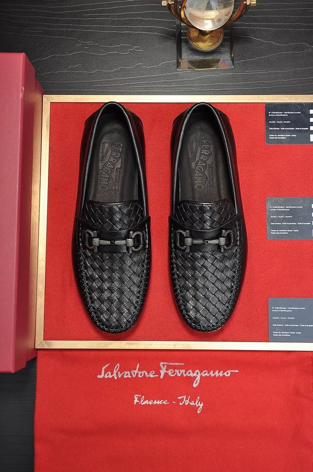 Factory Price Ferragamo, latest model from official Ferragamo boutique, origina