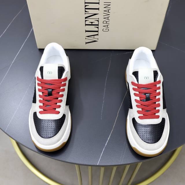 Factory Price (pp): Vltn Hualun Sports Shoes Series 2025 New Style Sports Shoes