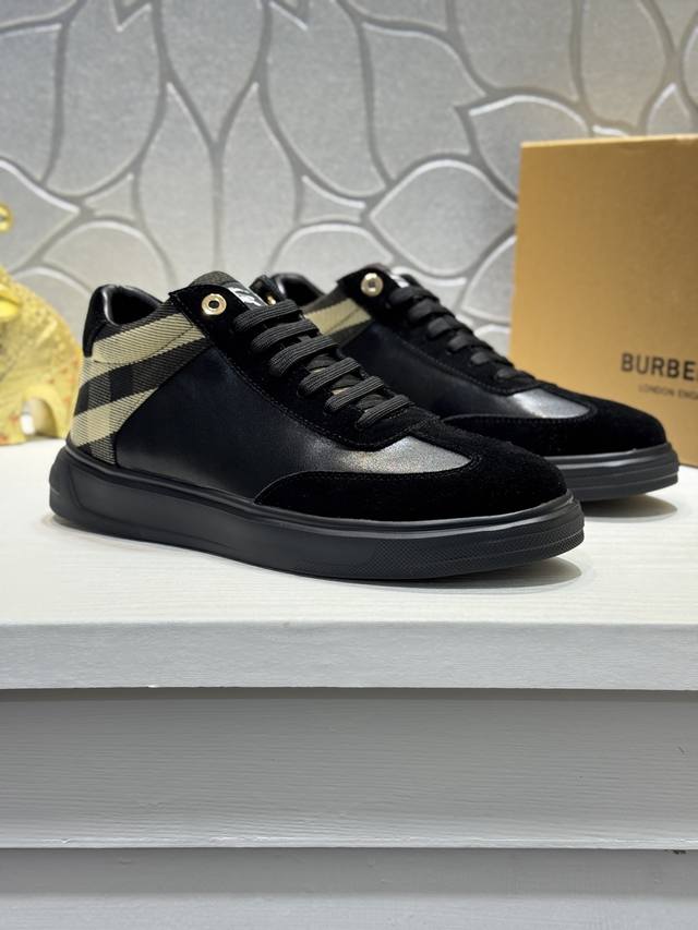 Burberry* 2025 New Burberry Men's Classic Low-Top Sneakers, a refreshed interpre