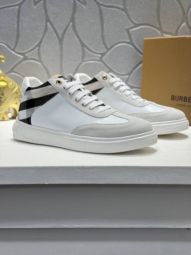 Burberry* 2025 New Burberry Men's Classic Low-Top Sneakers, a refreshed interpre