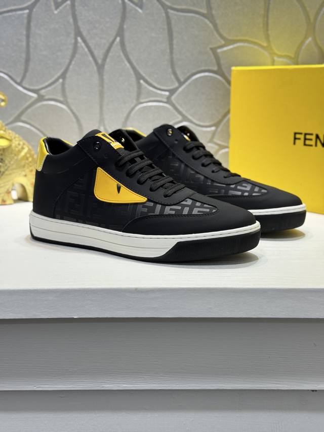 Fendi! Top-tier men's boutique new arrivals, original factory configuration, cow