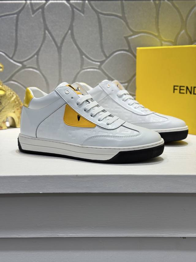 Fendi! Top-tier men's boutique new arrivals, original factory configuration, cow