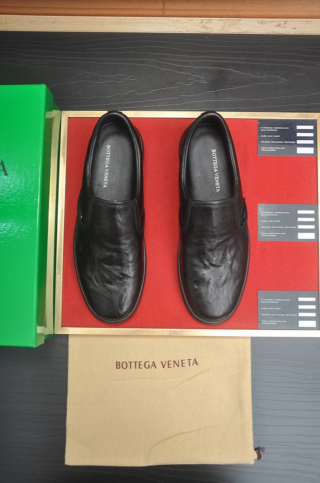 Factory Price p Bv Official Website Men's Shoes Cowhide Woven Lining Cowhide Ru