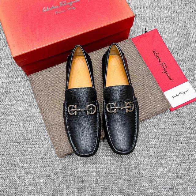 Brand: Ferragamo. Official website original version, casual, versatile, high-en