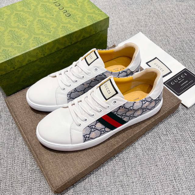 Gucci brand, official new style, 2025 Fall/Winter Paris Fashion Week runway loo