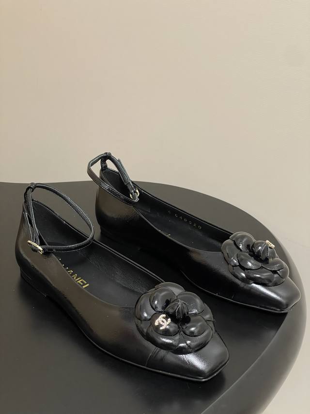 Factory Price p Early Spring New Chanel 26B Camellia Mary Jane Flat Shoes Chanel
