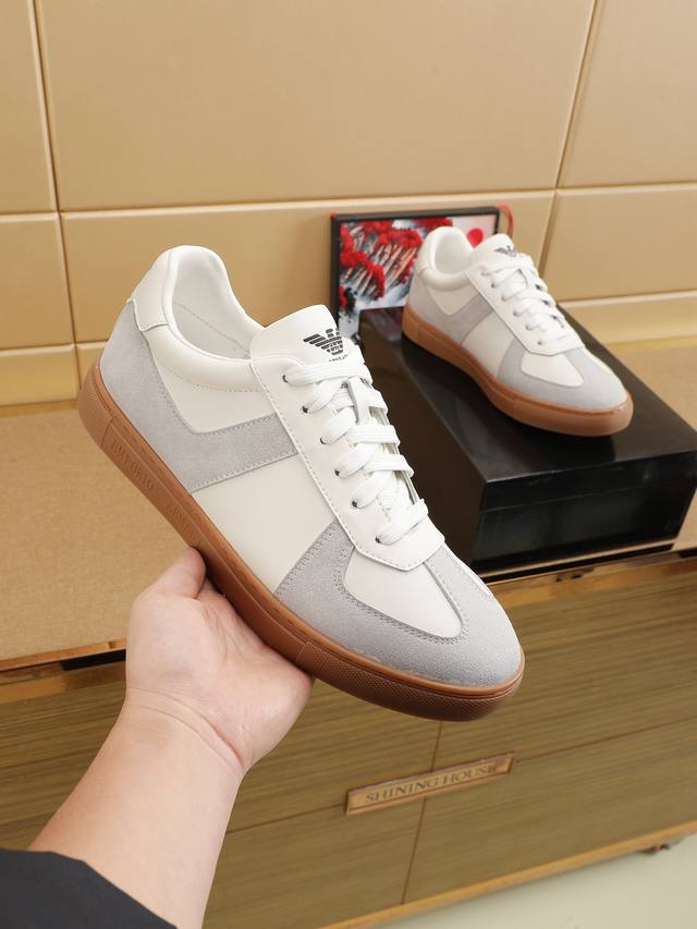 2025 New Arrival, Armani Casual Sports Men's Shoes. The sole is very soft, comfo