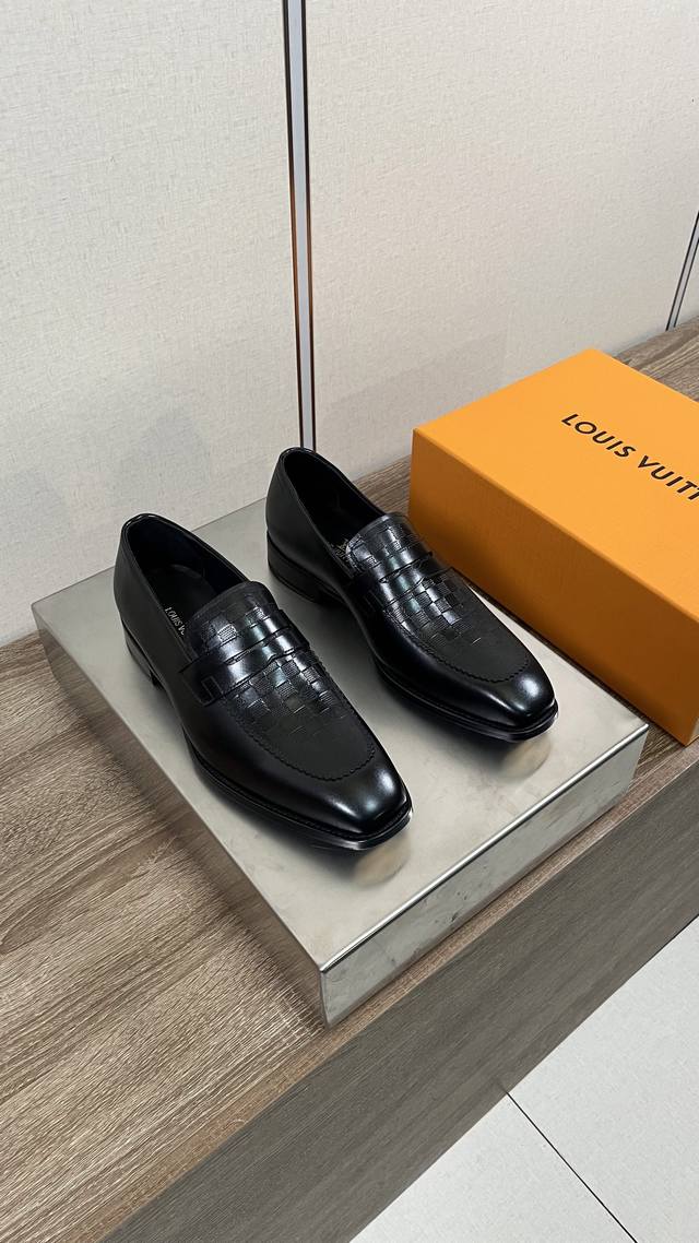 Louis Vuitto* Men's Business Casual Leather Shoes Imported Black Calfskin - Lini