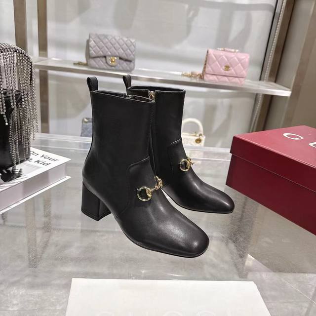 Long-term stock 8-inch women's boots Gucci's trendy and popular style cleverly u