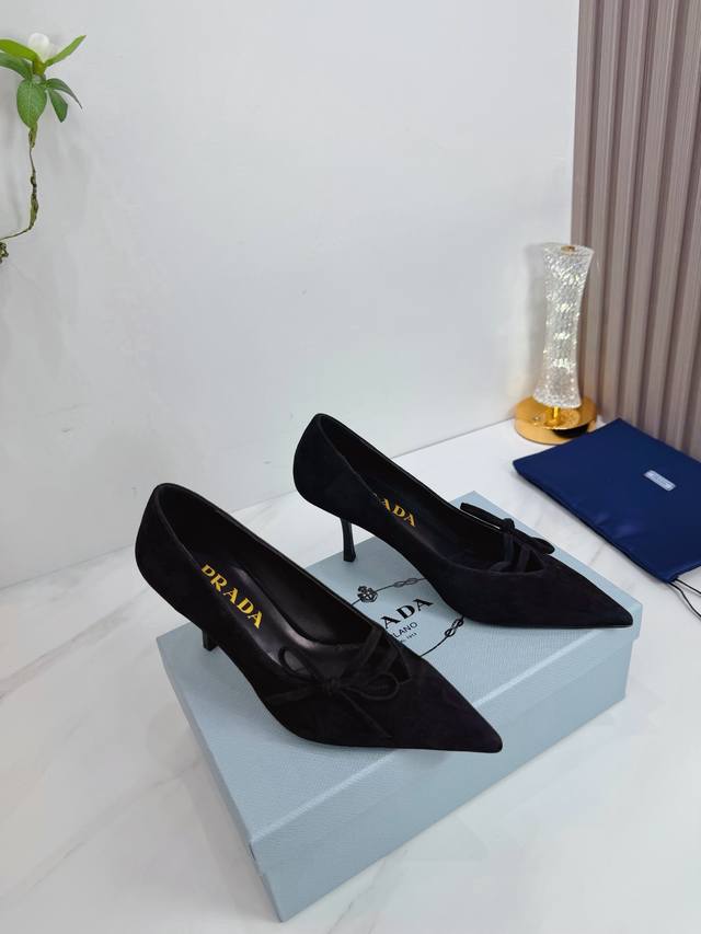 Factory Direct Release 2026 Sss: Prada's latest long and short boots, sandals,