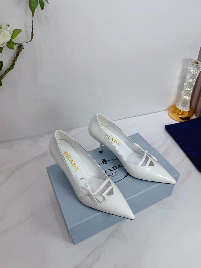 Factory Direct Release 2026 Sss: Prada's latest long and short boots, sandals,