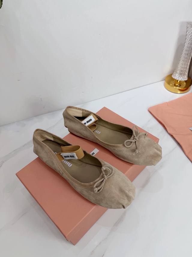 Factory 2026 New Miu Miu Arrival. Brand new and beautiful embellishments, styli