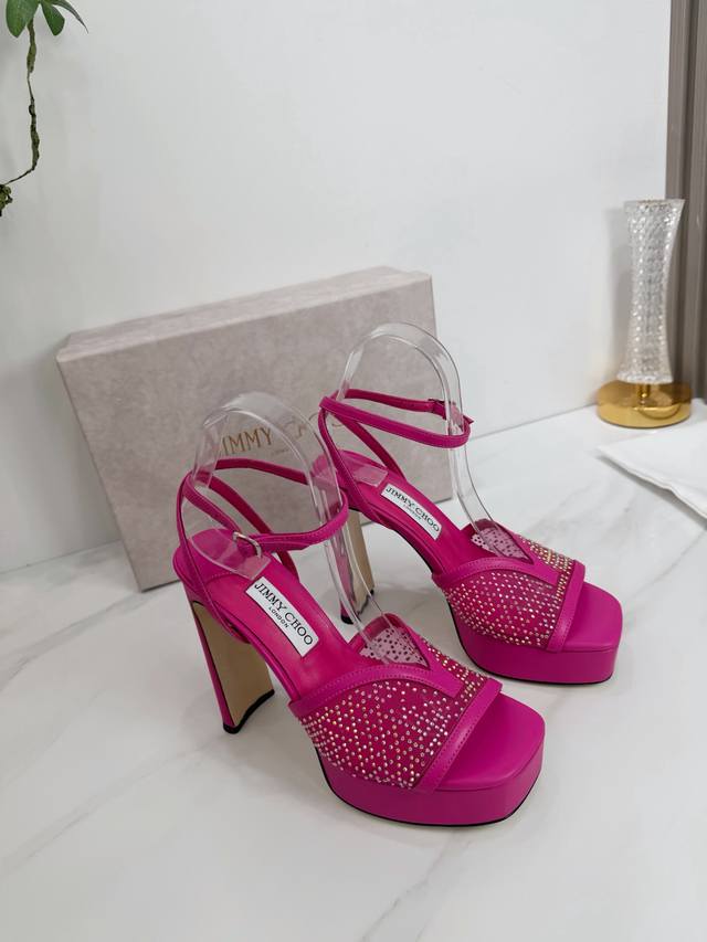 Factory Direct Jimmy Choo is a very comprehensive and prestigious fashion lifes