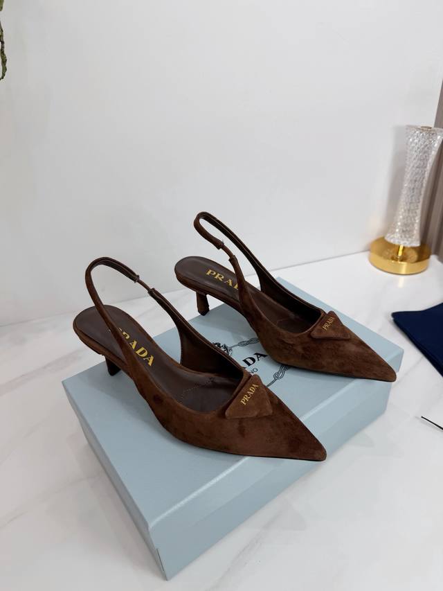 Factory Direct Release 2025 Sss: Prada's latest long and short boots, sandals,