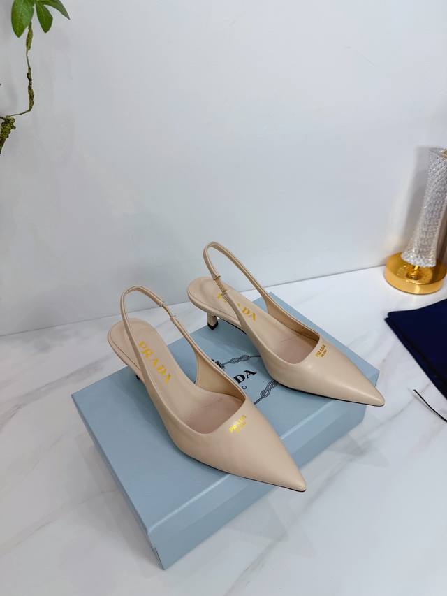 Factory Direct Release 2025 Sss: Prada's latest long and short boots, sandals,