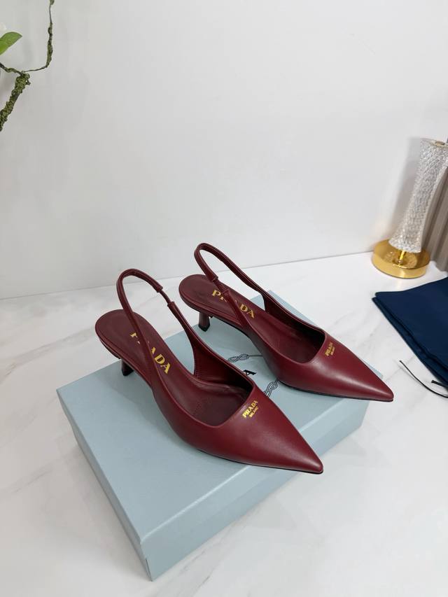 Factory Direct Release 2025 Sss: Prada's latest long and short boots, sandals,