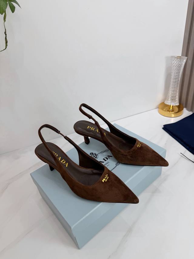 Factory Direct Release 2025 Sss: Prada's latest long and short boots, sandals,