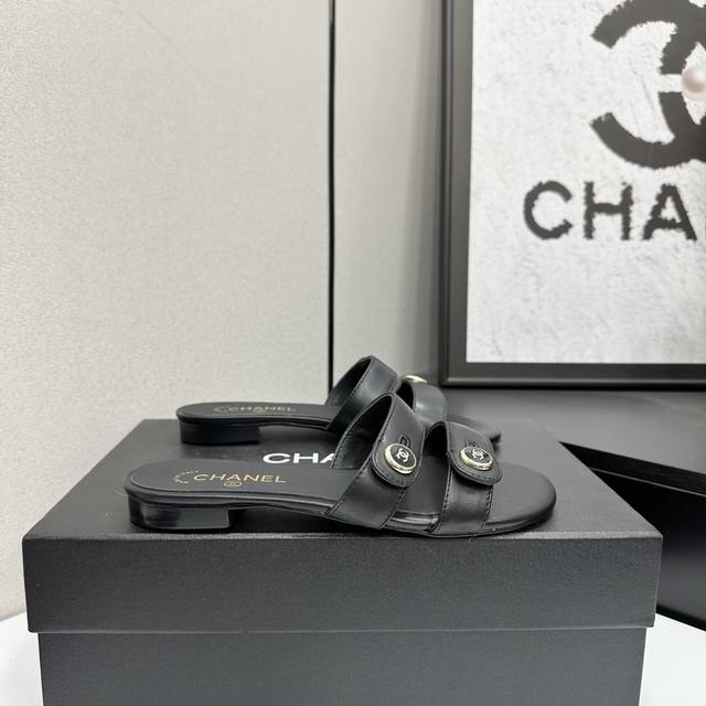 2025 Chanel's must-have item for this fall/winter season!! Chanel's fall/winter