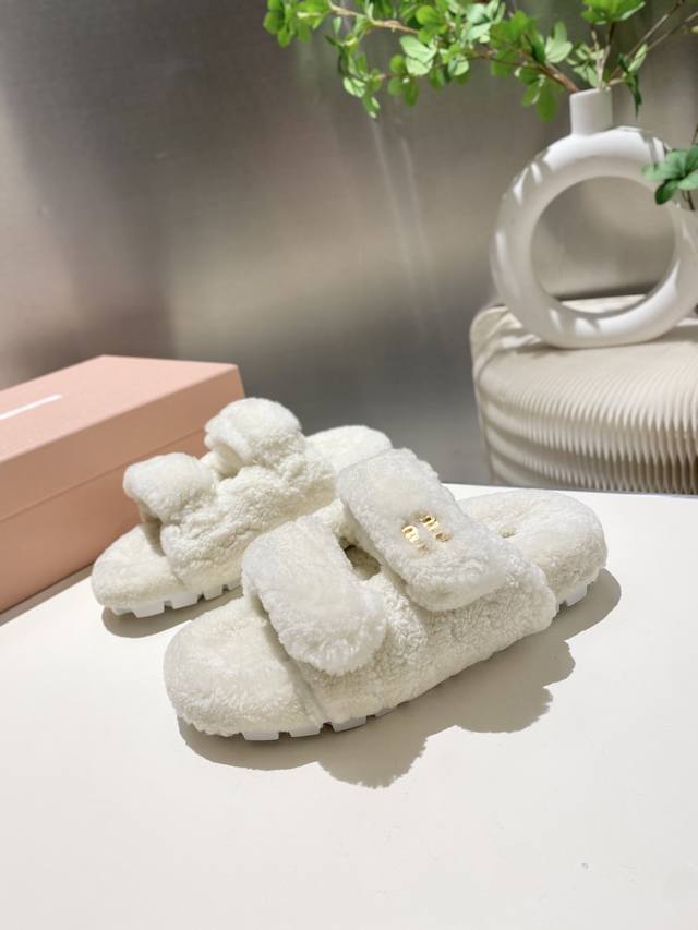 Factory Price p Miu Miu Top-Tier Version 2025 Autumn/Winter Trendy Furry Slippe