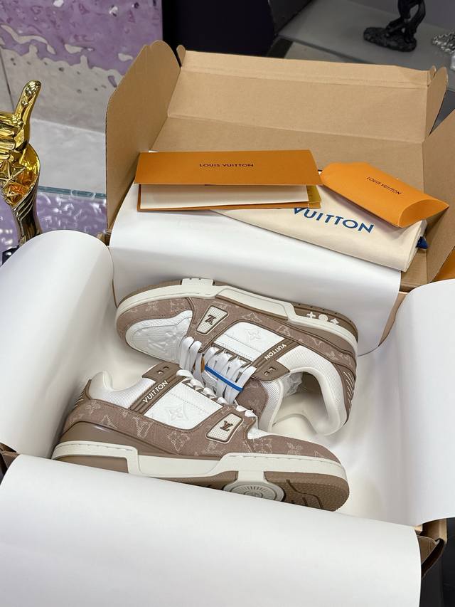 Factory Price: Original Development Quality Shipment Welcome to Compare Lv Train