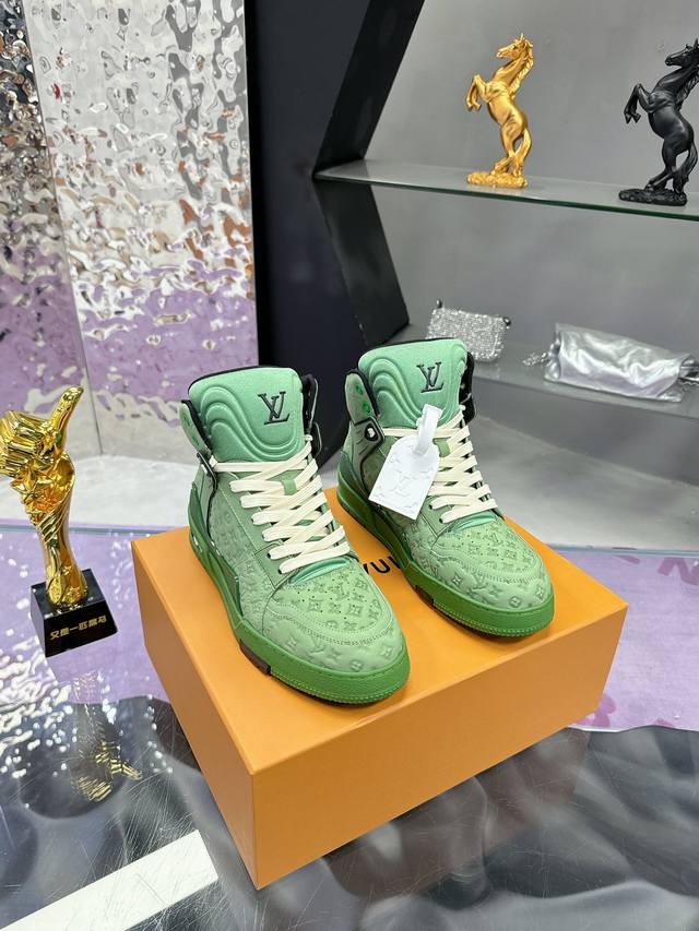 Factory Price: Lv2025 Milan Runway Men's Latest Shipment Lvtrainer High-Top Snea